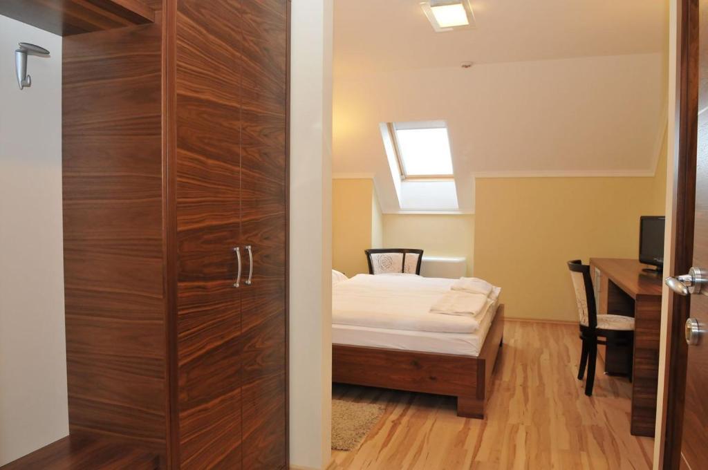 Mizse Motel Lajosmizse Pokoj fotografie