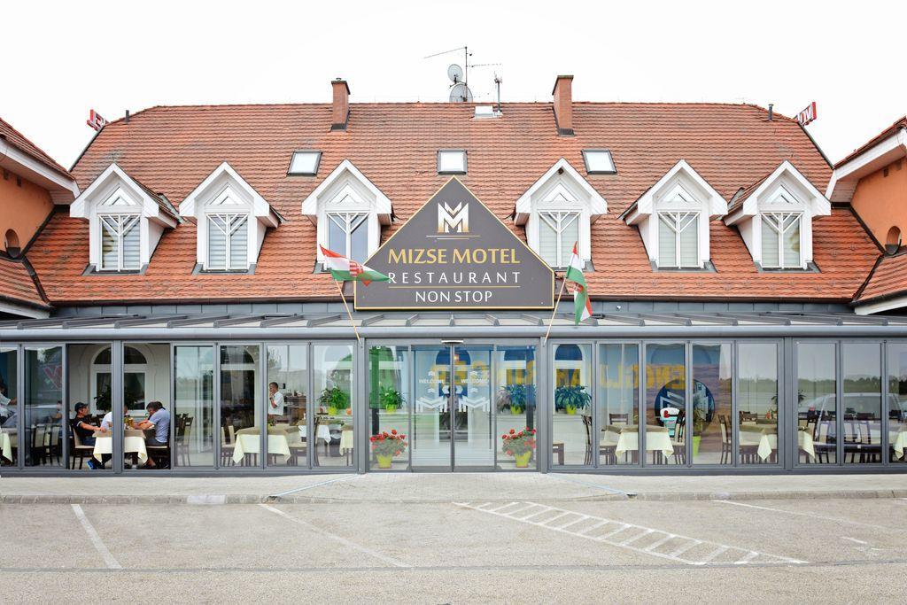 Mizse Motel Lajosmizse Exteriér fotografie